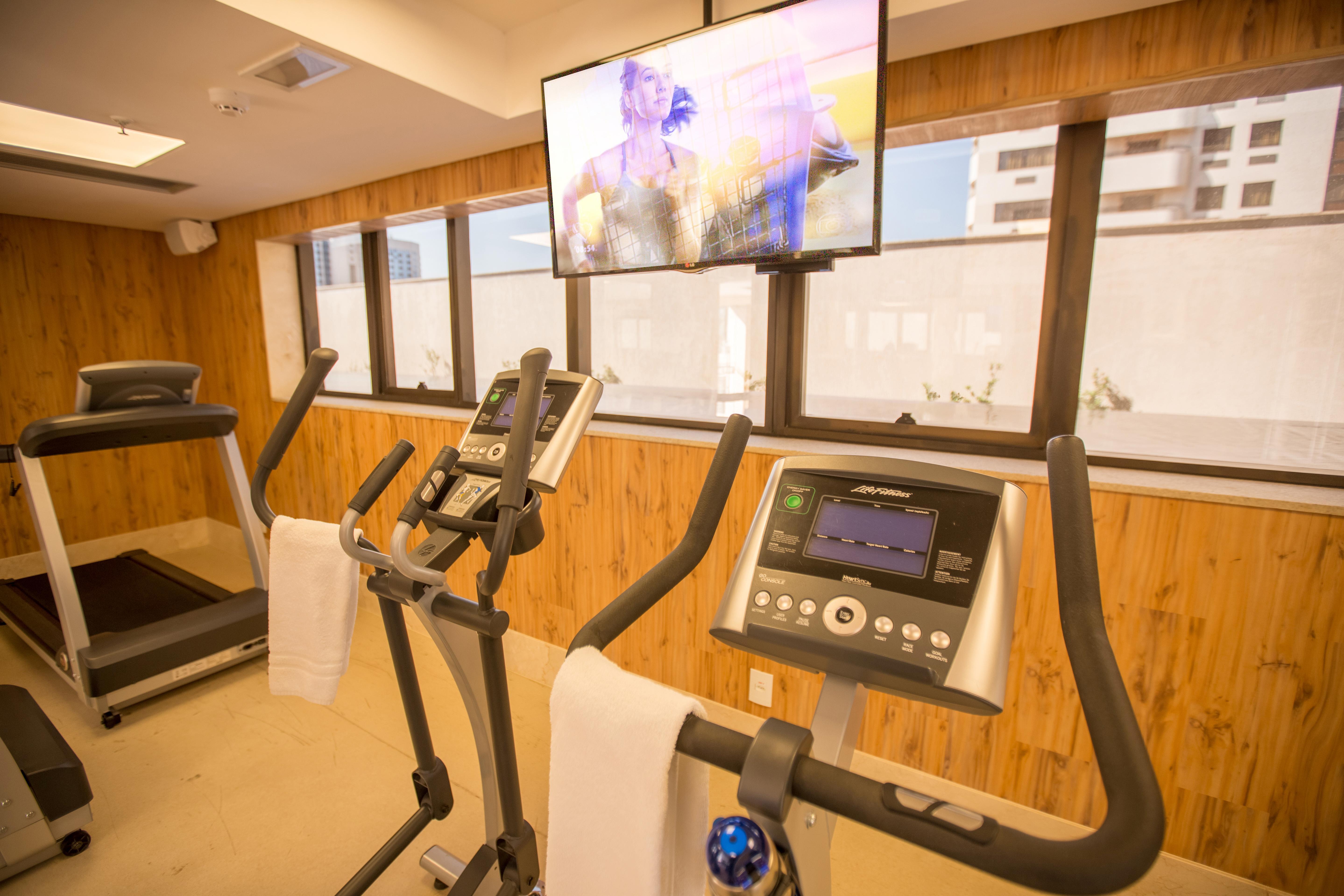 Cullinan Hplus Premium Brasília Exteriér fotografie The gym at the hotel